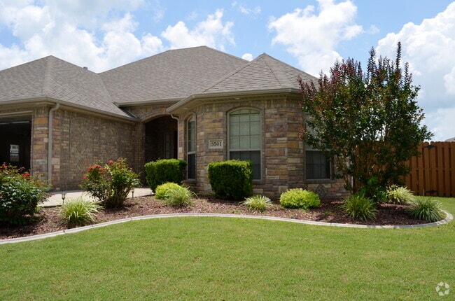 Building Photo - 3501 SW Windy Way Ave Rental