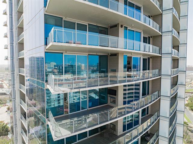 Building Photo - 3130 N Harwood St Unit 2006