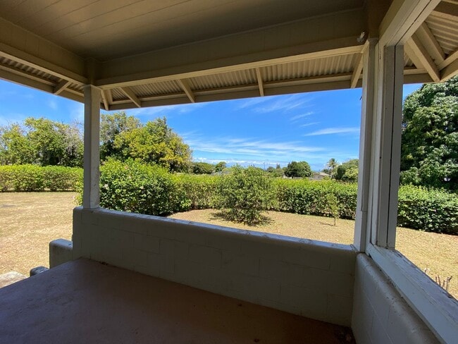 Photo - Furnished Plantation Home with 3 Bedrooms, 2 Bath large enclosed porch on almost 2 acres with oce...