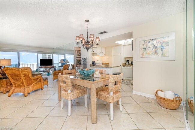 3443 Gulf Shore Blvd N