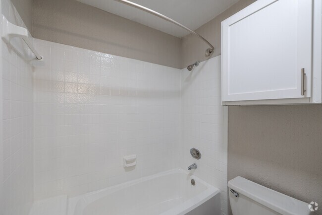 Bathroom angle 2 - Park Trails