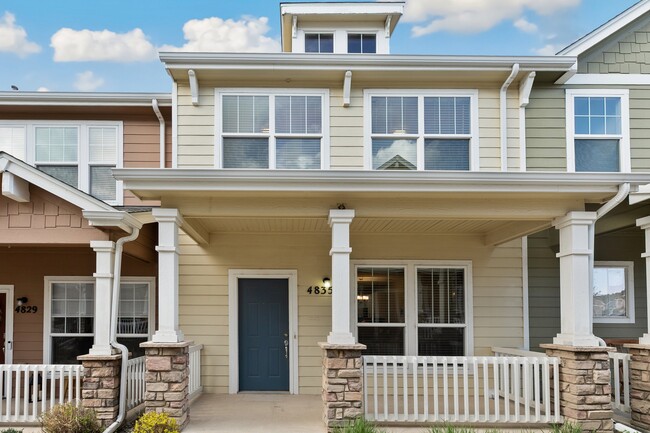 Photo - 4835 Hawks Crest Point Townhome