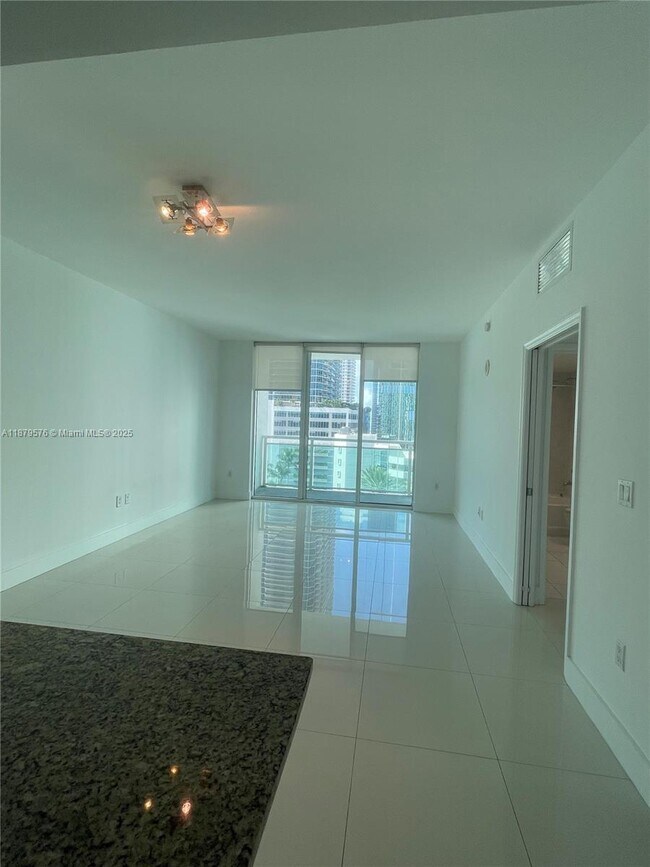 Photo - 950 Brickell Bay Dr Unit 1703