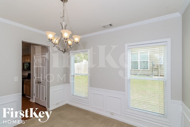 Photo - 1055 Westmoreland Ln NE