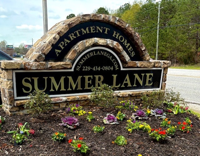 Building Photo - Summer Lane Apartments