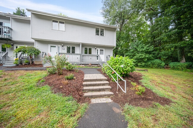 Building Photo - 239 New Britain Ave Unit 239 Rental