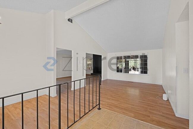 Photo - Unit