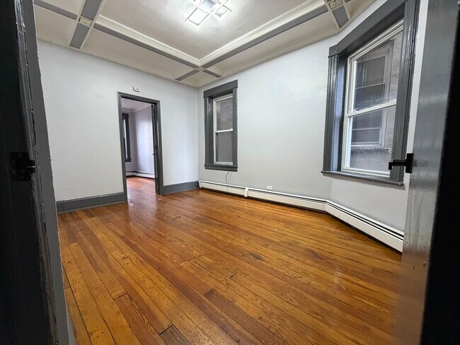 68 Clifton Pl 1L - 72 Clifton Pl Unidad 1L