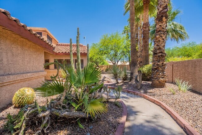 Photo - 735 N Tangerine Dr