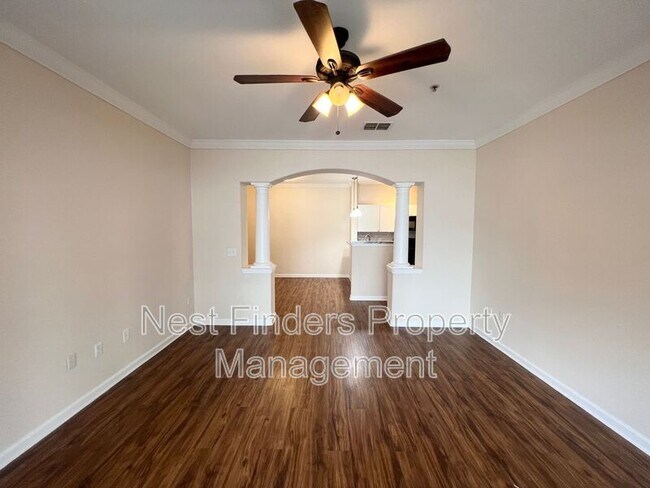 Photo - 8290 Gate Pkwy W Unidad #503