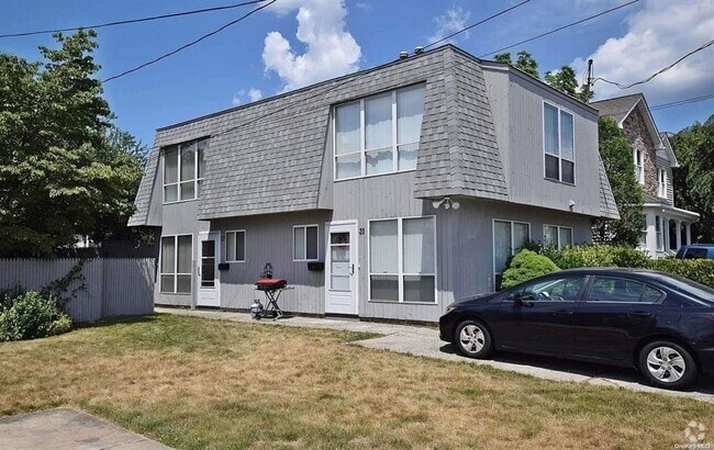 Building Photo - 37 Linwood Rd S Rental