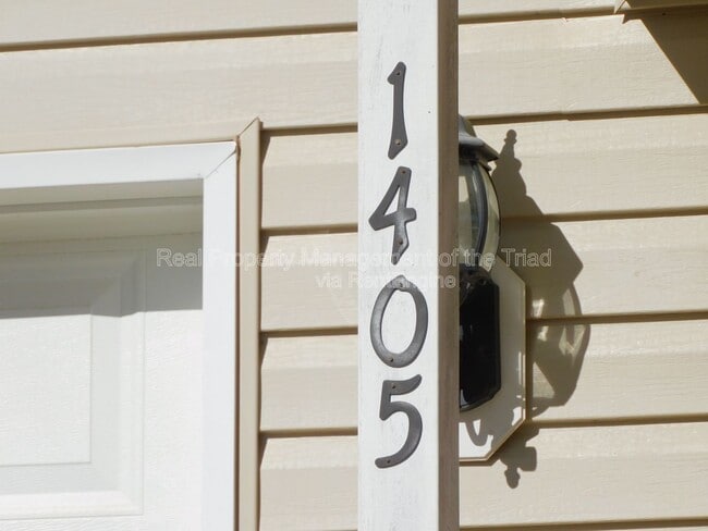 Photo - 1405 Asher Downs Dr