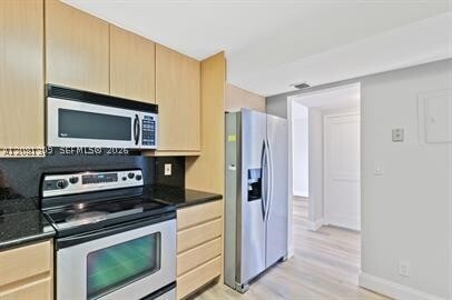 Photo - 2500 Parkview Dr Unit 1216