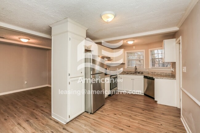 Photo - 1665 Aurora St