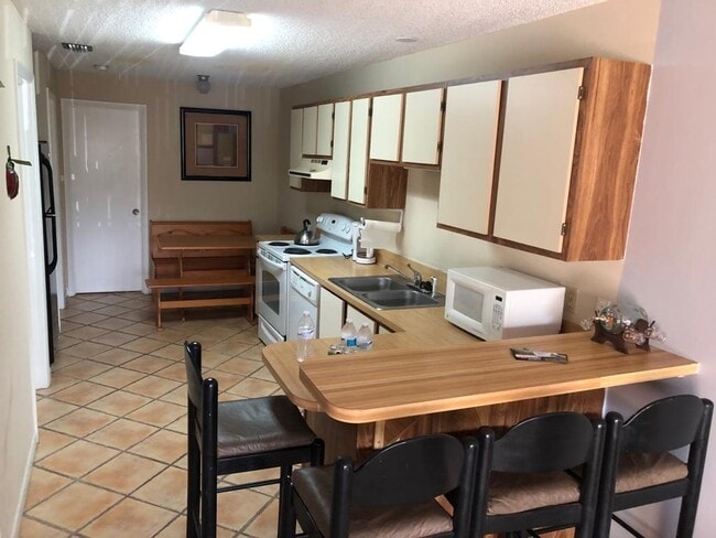 Photo - 2050 Oleander Blvd Unit 10207