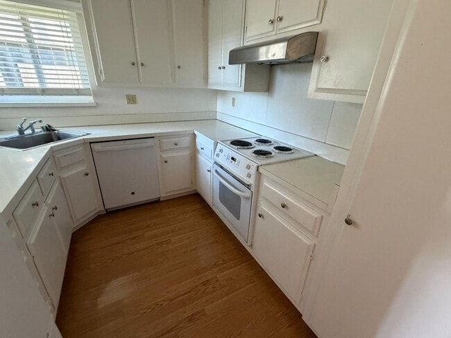 Photo - 1355 Palos Verdes Dr