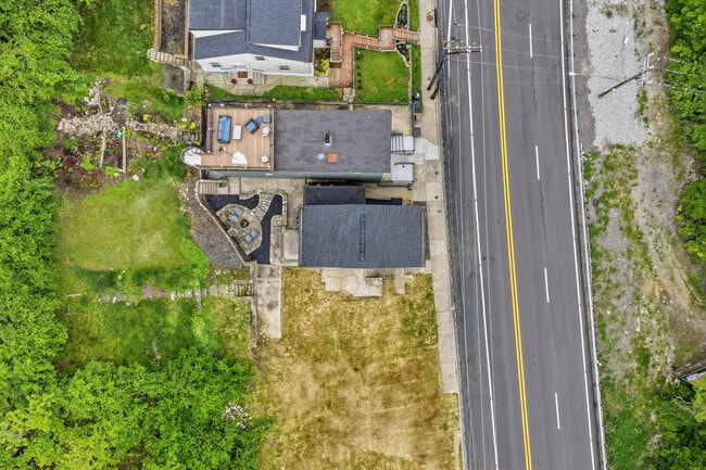 Photo - 1255 W Pike St