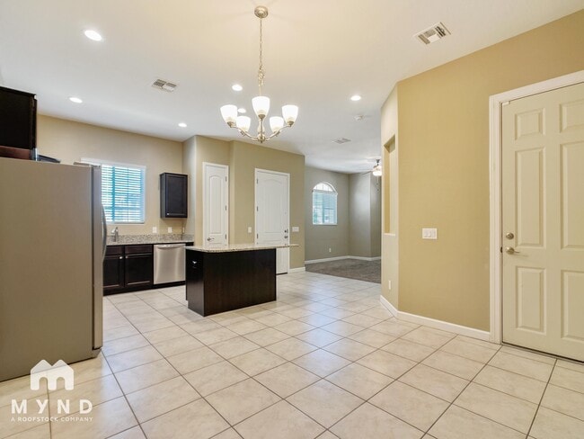 Photo - 1367 S Country Club Dr