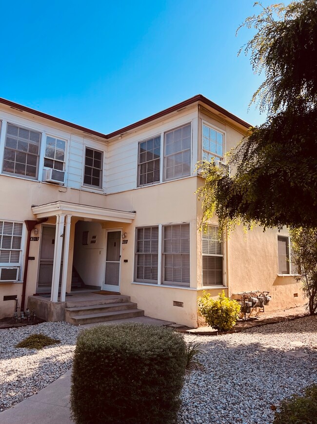 Photo - 4319 Cahuenga Blvd Unit 4319