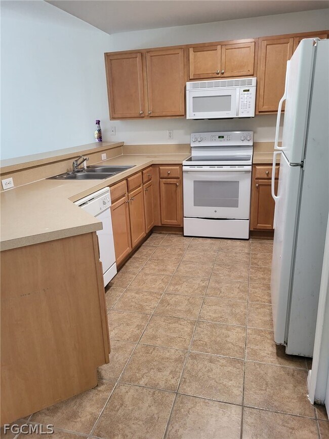 Photo - 4731 30th St SW