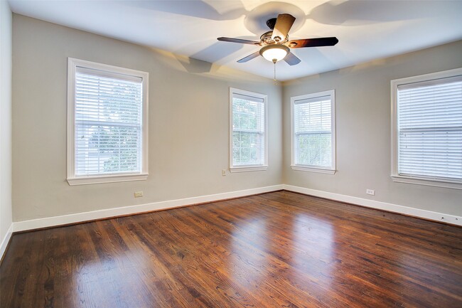 Photo - 2043 Colquitt St
