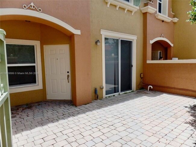 Photo - 14358 SW 9th Ct