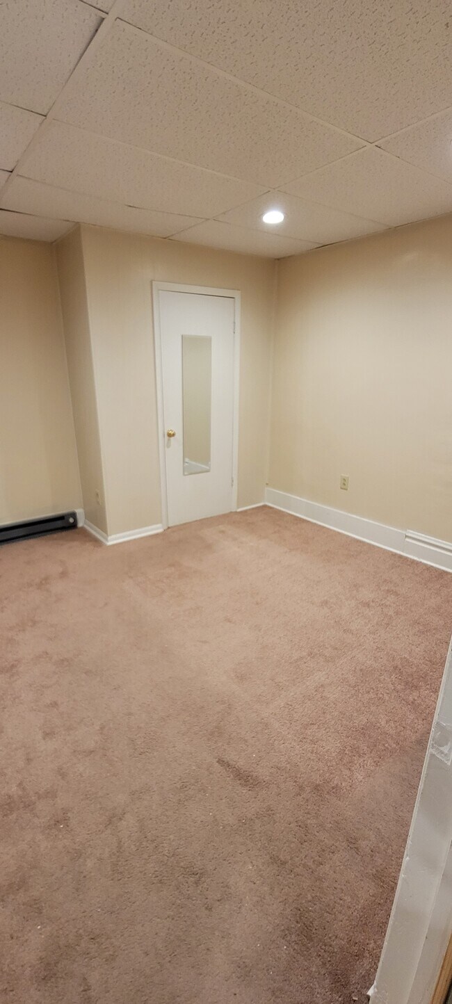 201 Valley St Unit 1