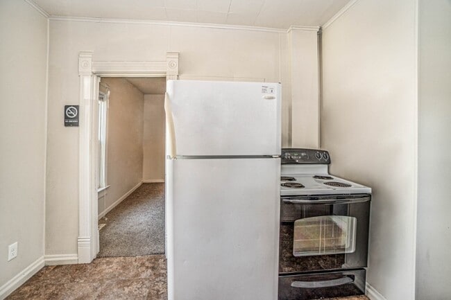 Photo - 212 W Locust St Unit B