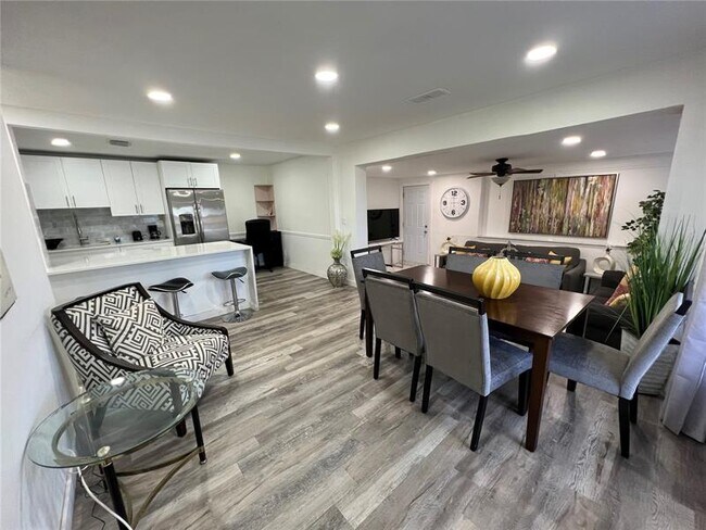 Photo - 4460 SW 49th Ct