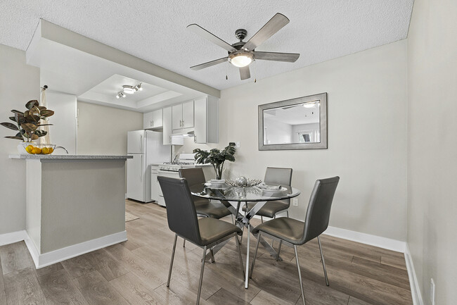 Photo - Tuscany Apartments