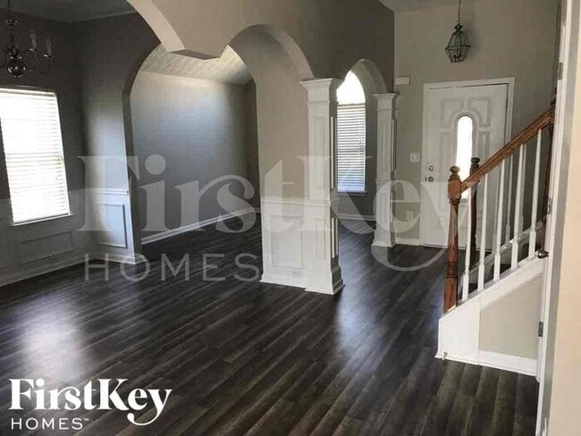 Photo - 419 Lake Ridge Ln