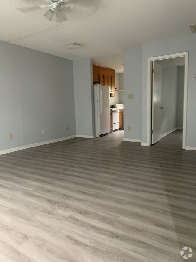 Building Photo - 123 Pearl Cir Rental