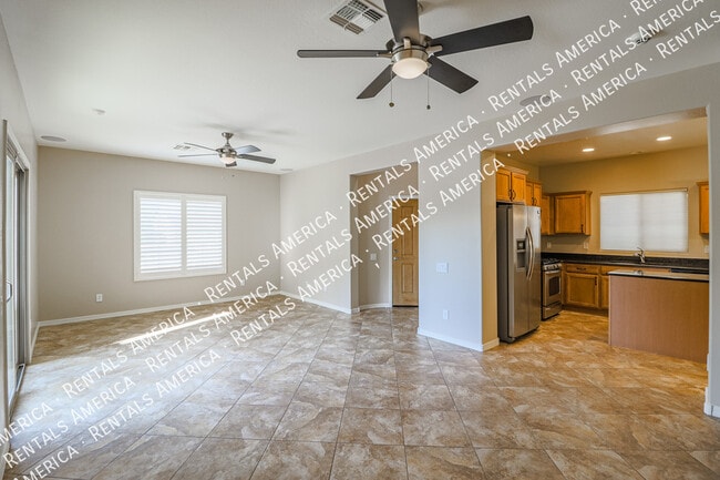 Photo - 3625 E Zachary Dr
