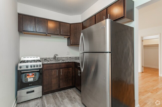 Photo - 6211 N Kenmore