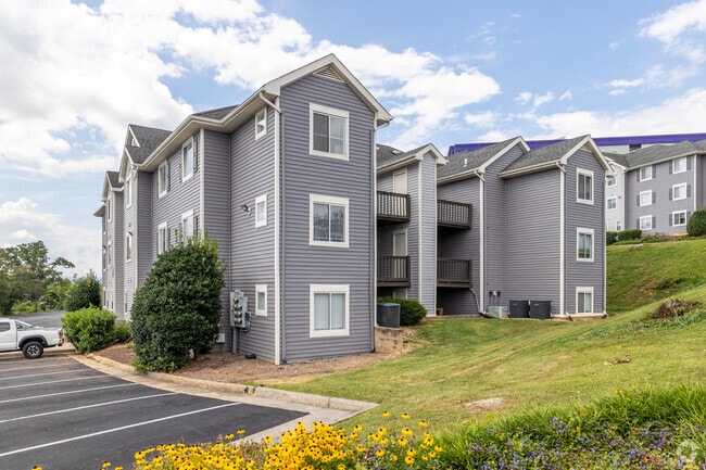 Photo - The Hills Northview Apartments (new)