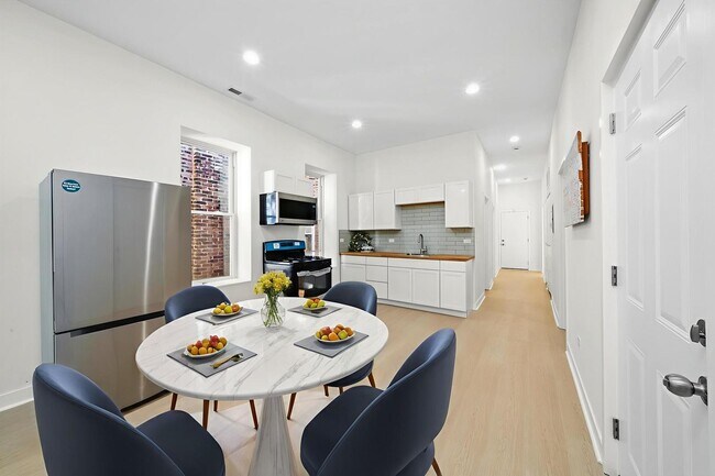 Photo - 3037 W Lexington St