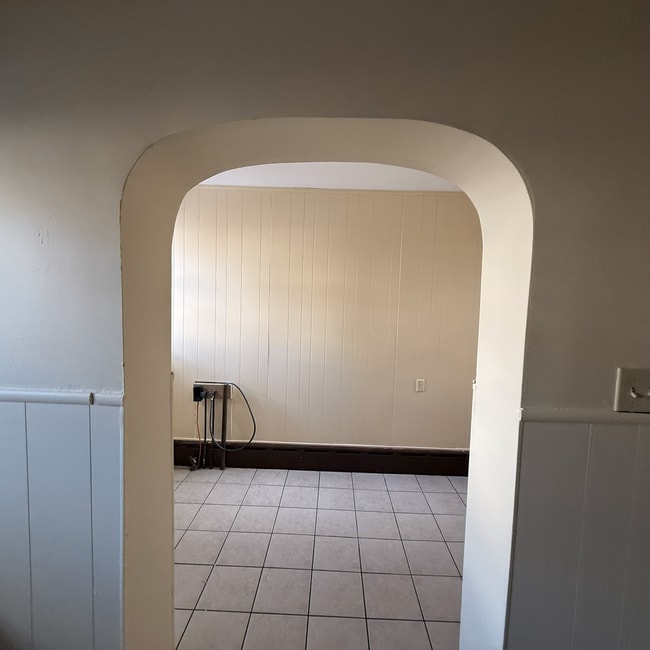 Photo - 713 S Front St