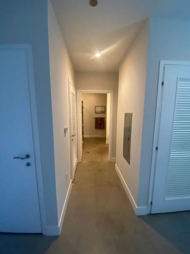 Photo - Stunning Fully Furnished Loft with Breatht...