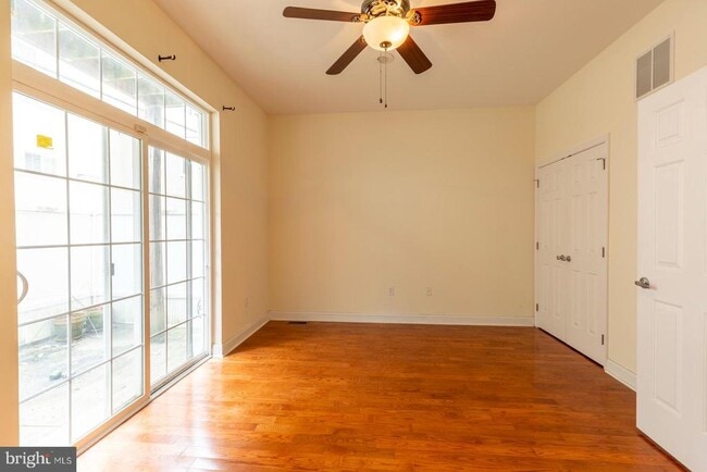 Photo - 1017 Dorrance St