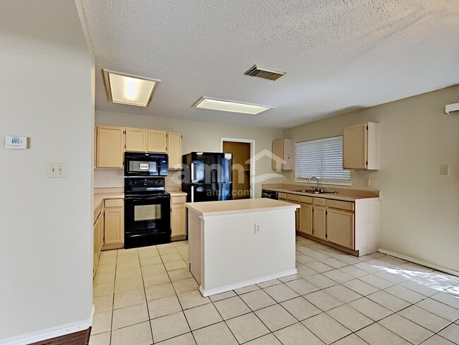 Photo - 6322 Regency Ct