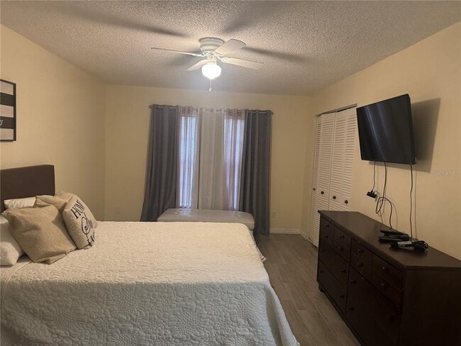 Photo - 2208 Valleybrook Ave