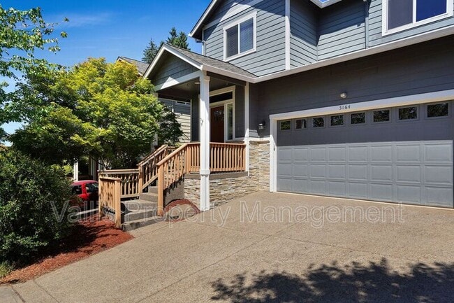 Photo - 5164 Andresen St SE