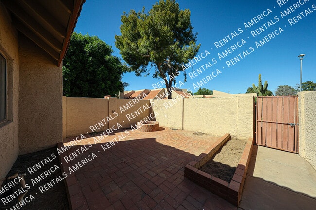 Photo - 4120 W Calavar Rd