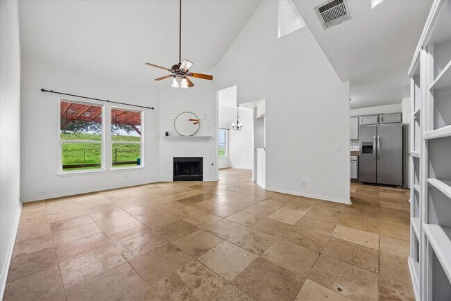 Photo - 124 Lago Grande Dr