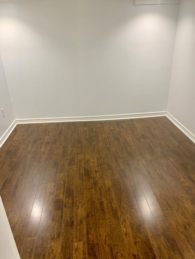 Photo - Bright clean 1 bedroom apartment with outdoor space