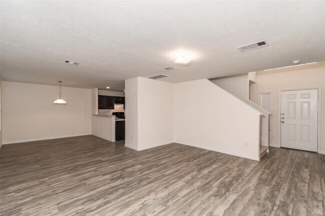 Photo - 29439 Westhope Dr