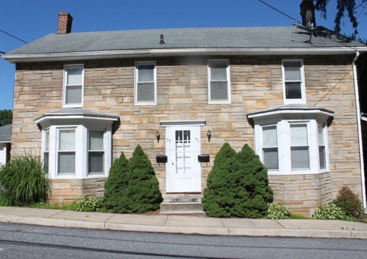 2 Story Duplex - 2 Story Duplex House
