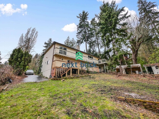 Photo - Spacious 2 Bed 1 Bath for Rent! Unit B