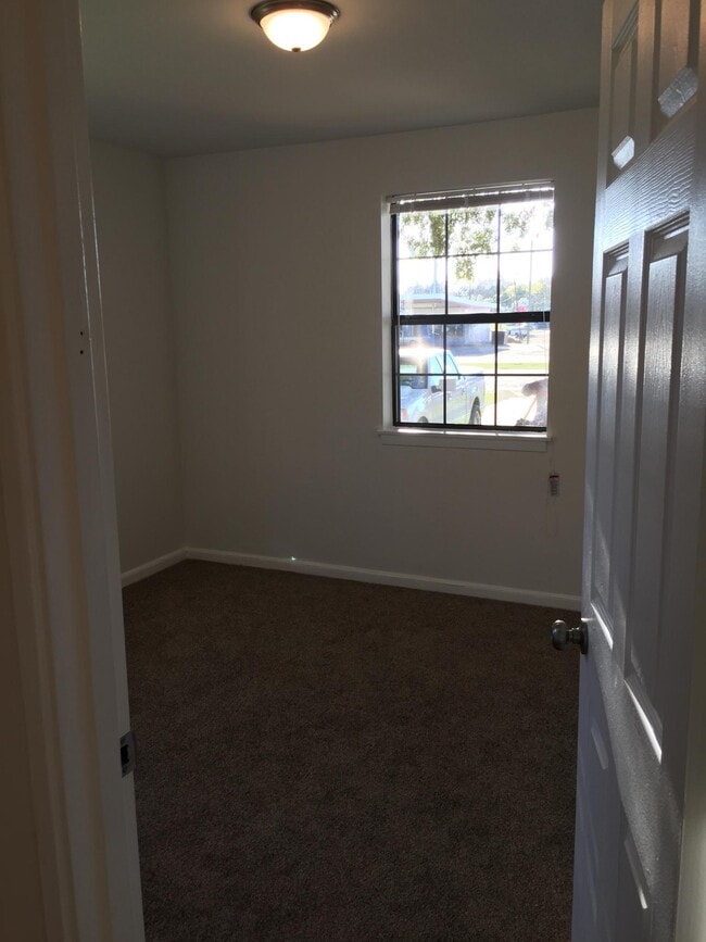 Photo - 1324 Federal Dr