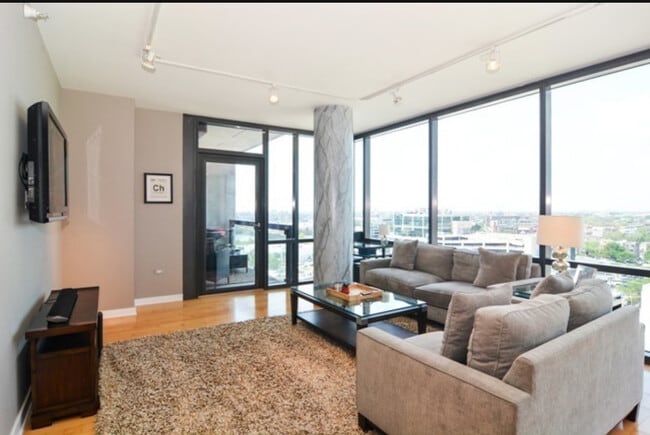 Photo - 860 W Blackhawk St Unit 1205